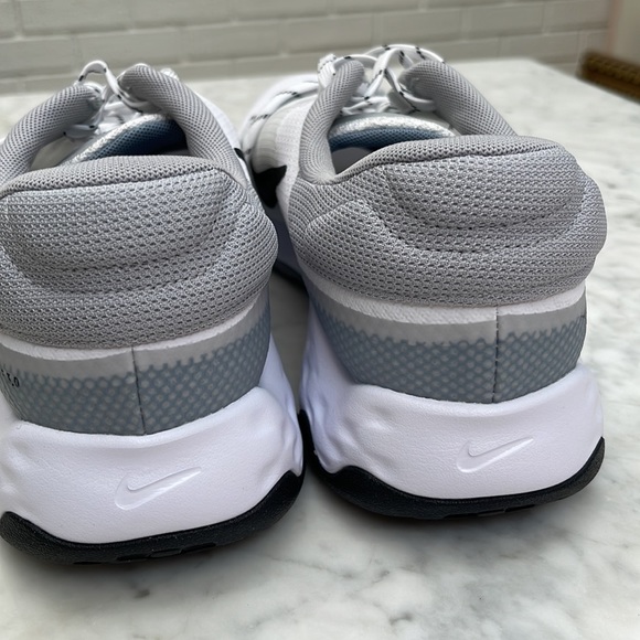 Final sale-Nike renew ride 3 men’s running shoes - Picture 3 of 13